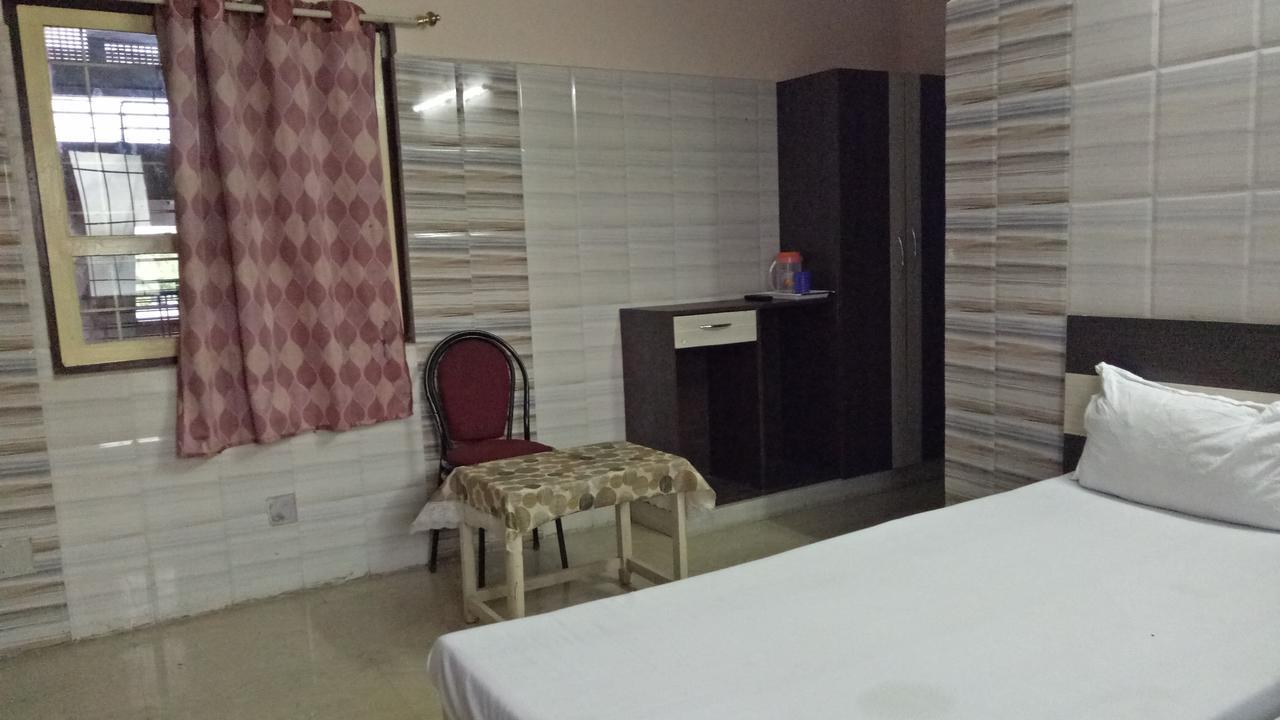 Hotel Mim Park Кумбаконам Екстериор снимка