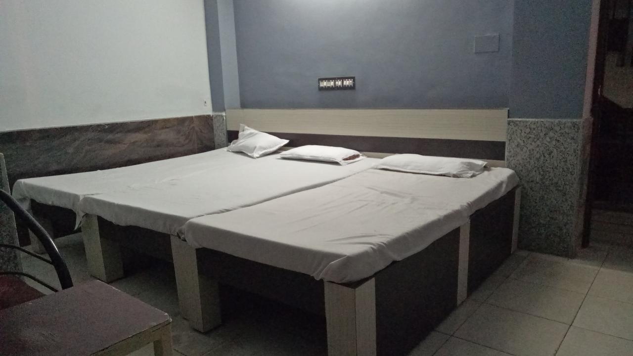 Hotel Mim Park Кумбаконам Екстериор снимка