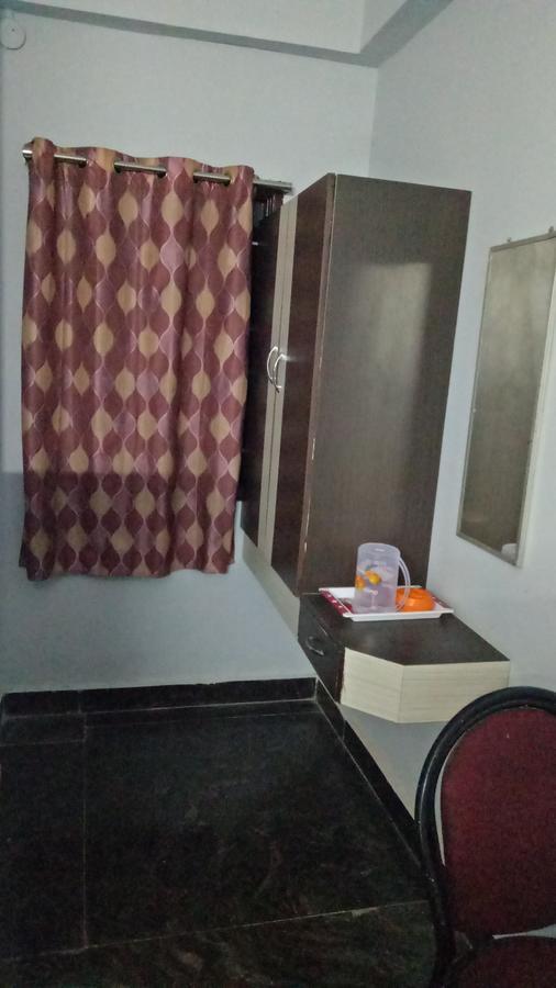 Hotel Mim Park Кумбаконам Екстериор снимка