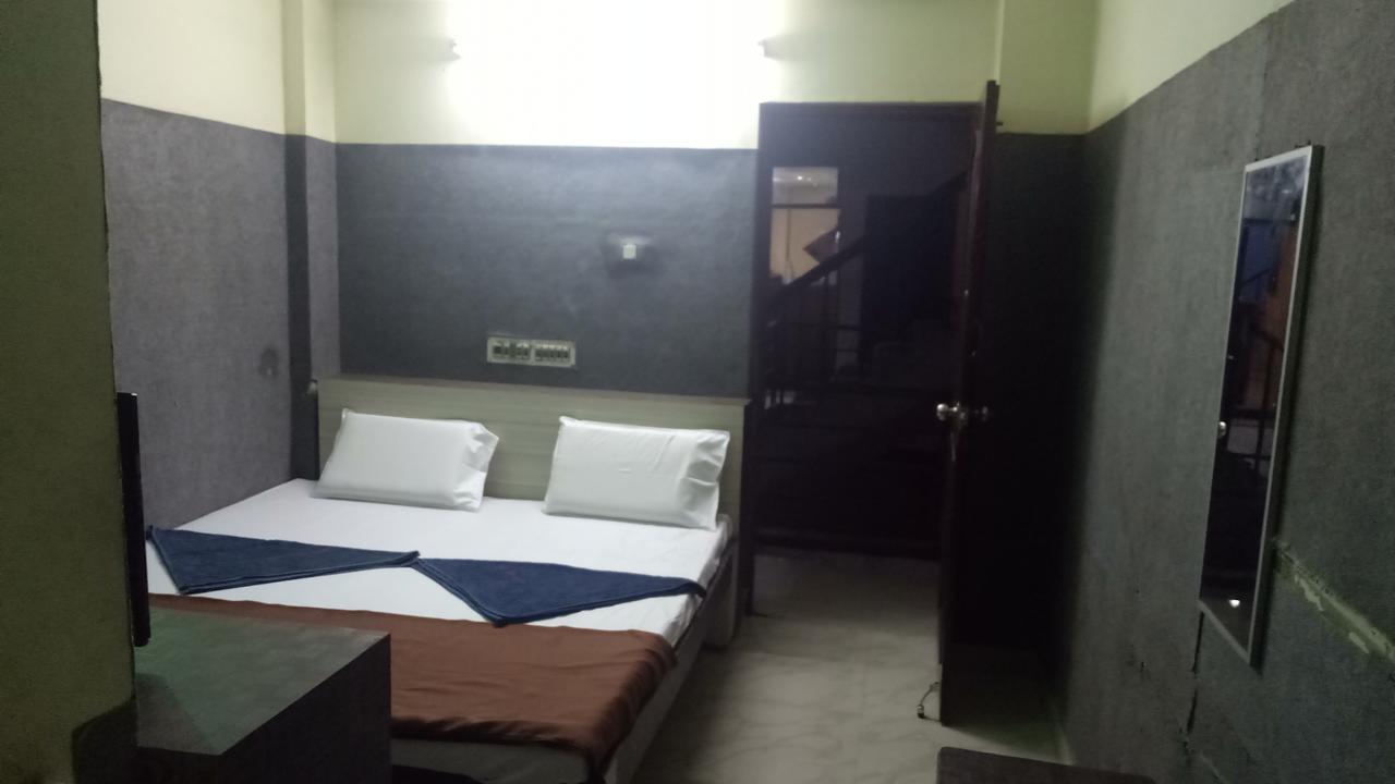 Hotel Mim Park Кумбаконам Екстериор снимка