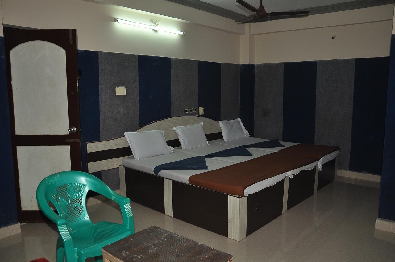 Hotel Mim Park Кумбаконам Екстериор снимка