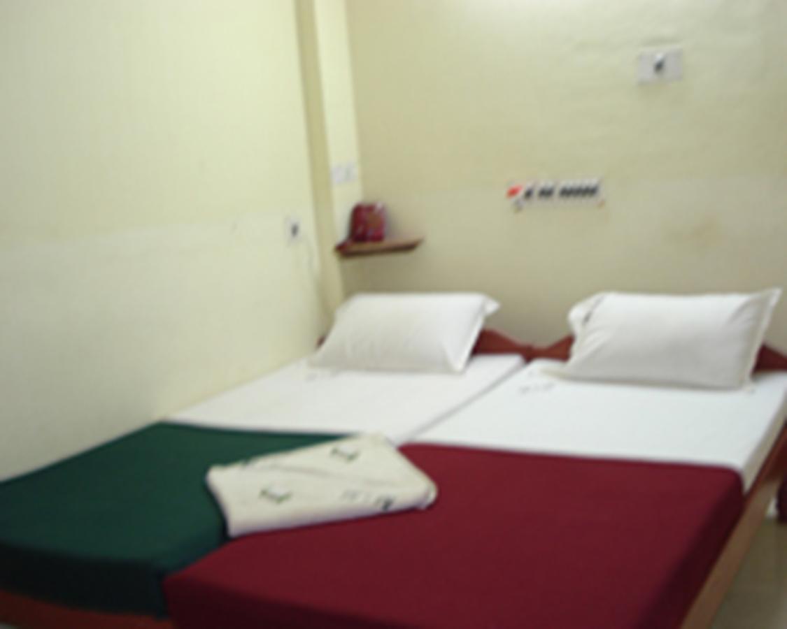 Hotel Mim Park Кумбаконам Екстериор снимка